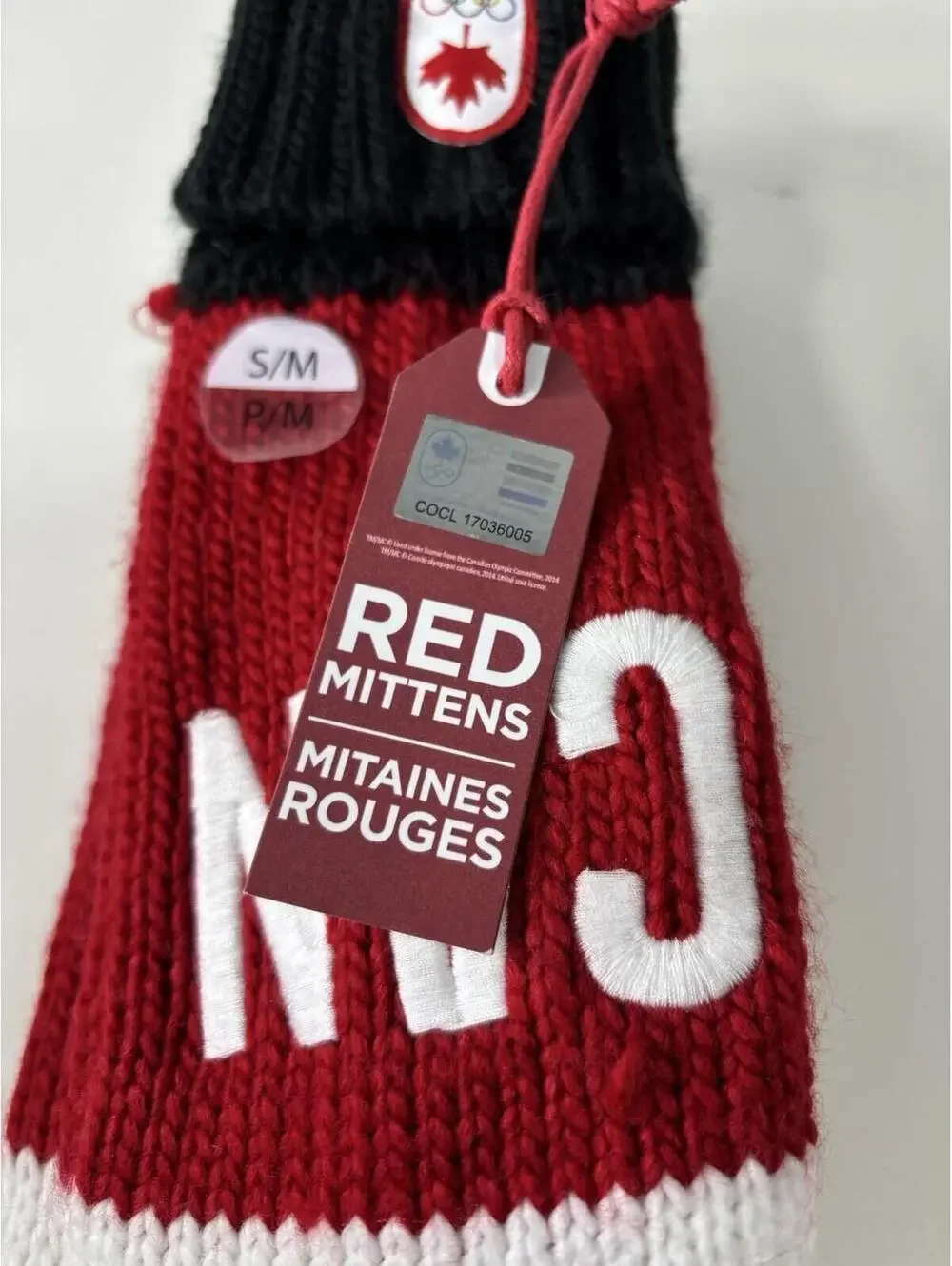 Hudson's Bay Team Canada Mittens  Olympics Black White Red Adult Small/Medium SZ - Picture 5 of 6